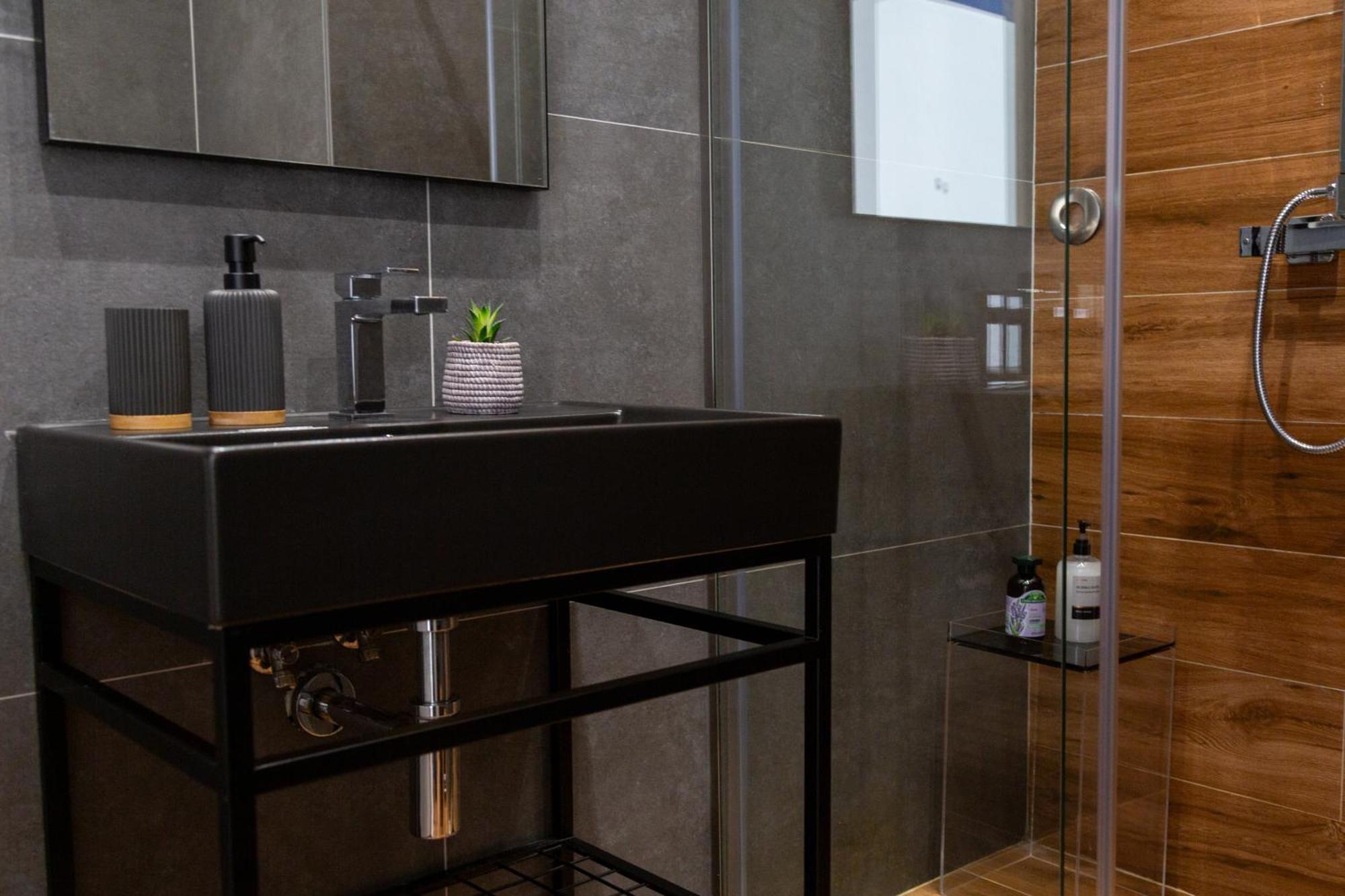 Art Vista Apartment Tiranë Ngoại thất bức ảnh
